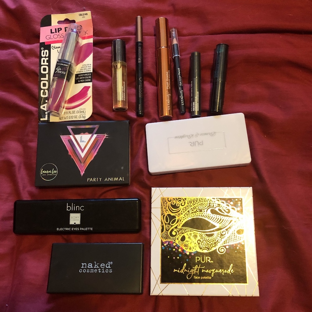 Makeup Bundle! MUST SEE!